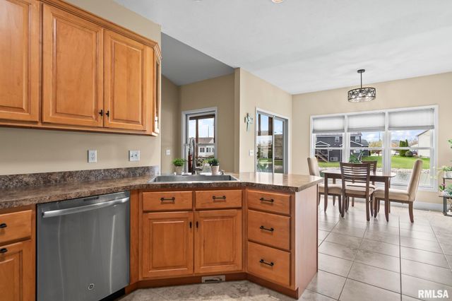 6421 WINTERBERRY Lane, Springfield, IL 62712