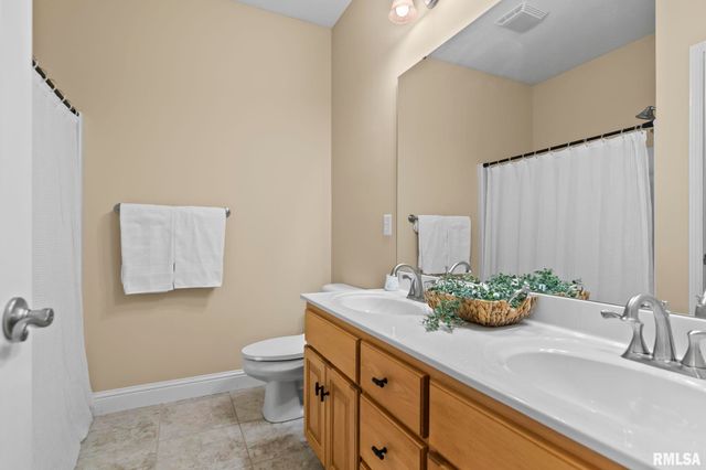 6421 WINTERBERRY Lane, Springfield, IL 62712