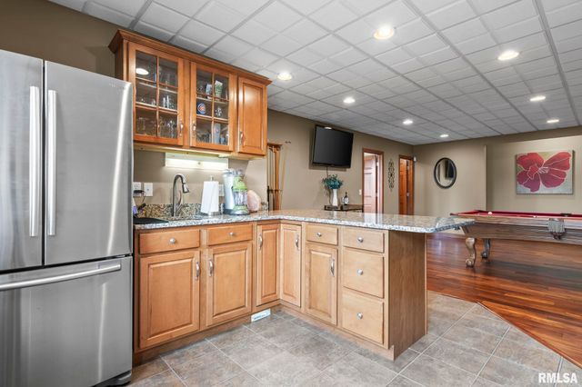6421 WINTERBERRY Lane, Springfield, IL 62712