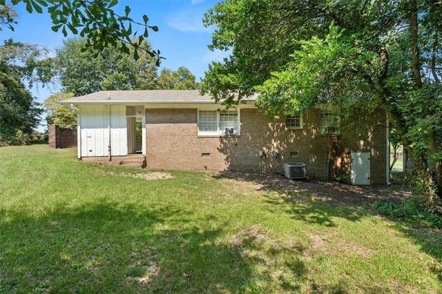 4274 W Oak Drive, Macon, GA 31210