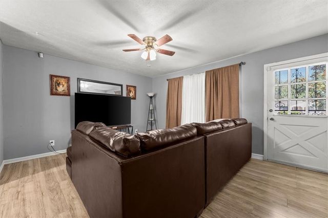 4274 W Oak Drive, Macon, GA 31210