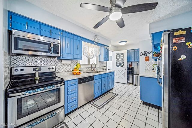 7771 Lester Drive, Painesville, OH 44077