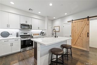 212 Red Brick 3, Simi Valley, CA 93065