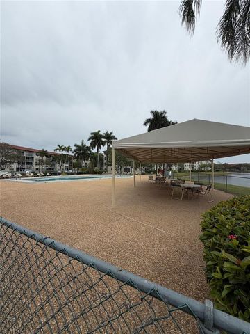 13100 SW 11th Ct 103C, Pembroke Pines, FL 33027