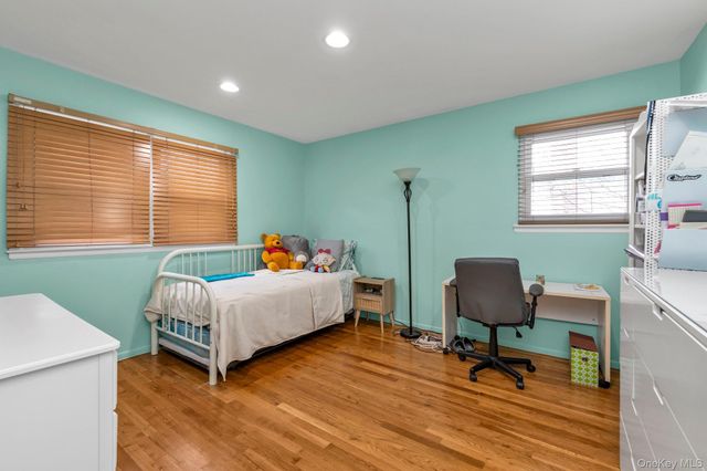 2038 Ripley Lane, Merrick, NY 11566