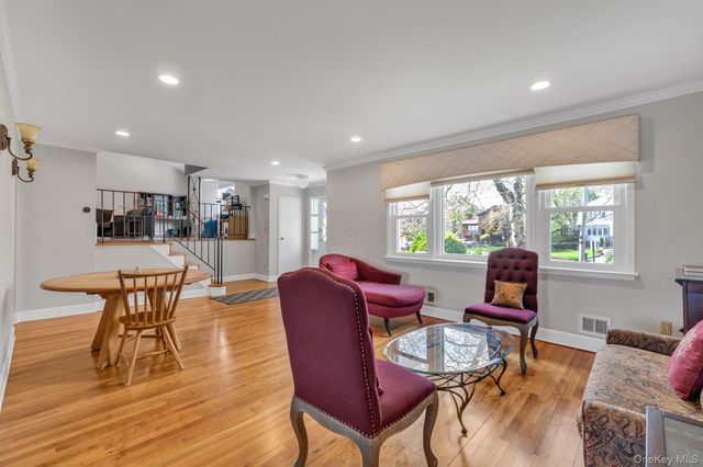 2038 Ripley Lane, Merrick, NY 11566