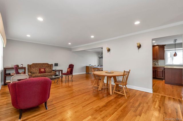 2038 Ripley Lane, Merrick, NY 11566