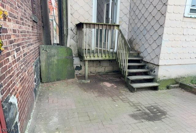 214 Angelique St, Weehawken Twp., NJ 07086