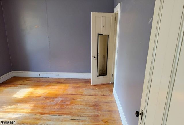 214 Angelique St, Weehawken Twp., NJ 07086