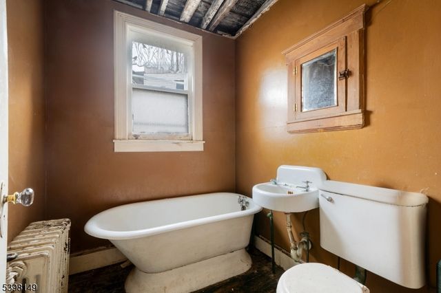 214 Angelique St, Weehawken Twp., NJ 07086