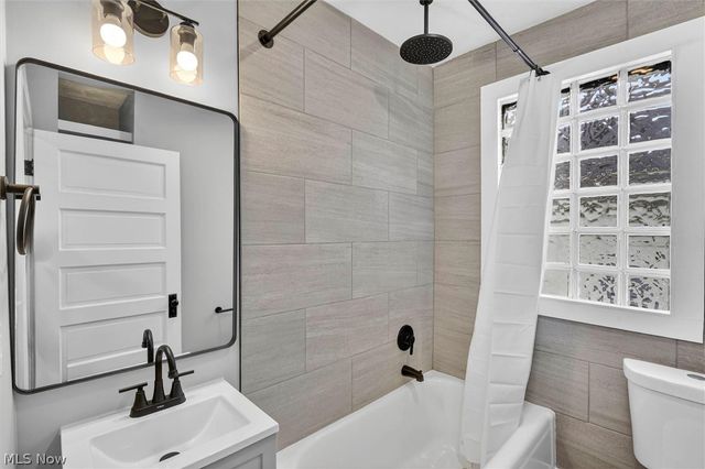 1602 Rosewood Avenue, Lakewood, OH 44107