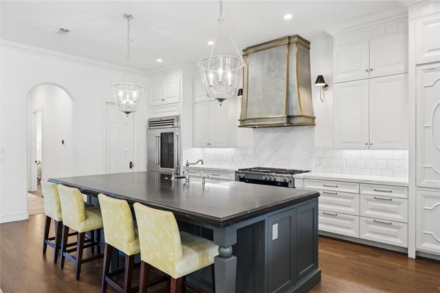 2021 Granada Trail, Westlake, TX 76262