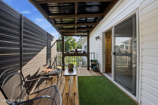 5427 Dove Drive SW, Ocean Isle Beach, NC 28469