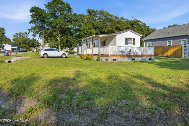 5427 Dove Drive SW, Ocean Isle Beach, NC 28469