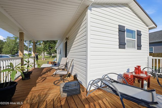 5427 Dove Drive SW, Ocean Isle Beach, NC 28469