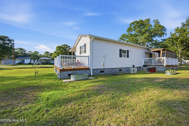 5427 Dove Drive SW, Ocean Isle Beach, NC 28469