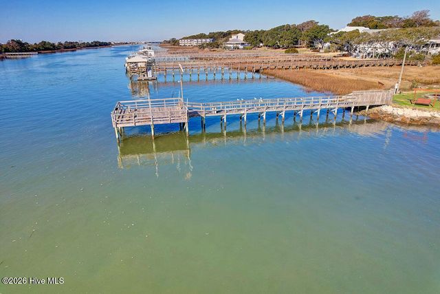 5427 Dove Drive SW, Ocean Isle Beach, NC 28469