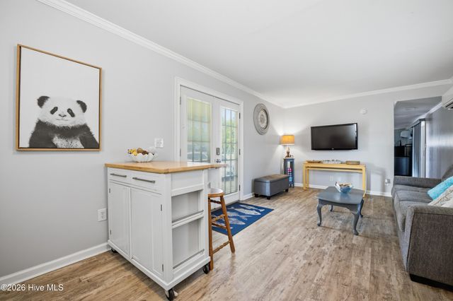 5427 Dove Drive SW, Ocean Isle Beach, NC 28469