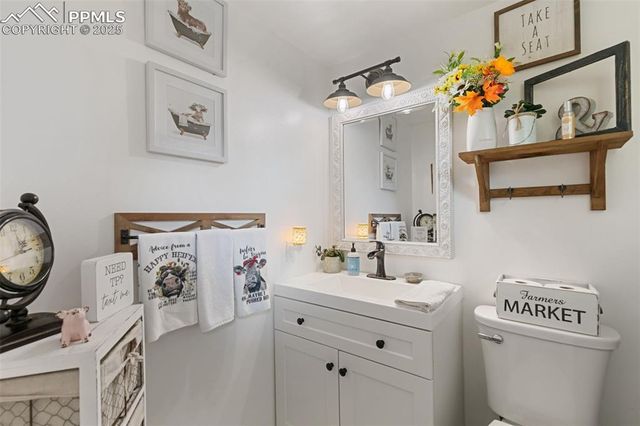 1921 Van Diest Road, Colorado Springs, CO 80915