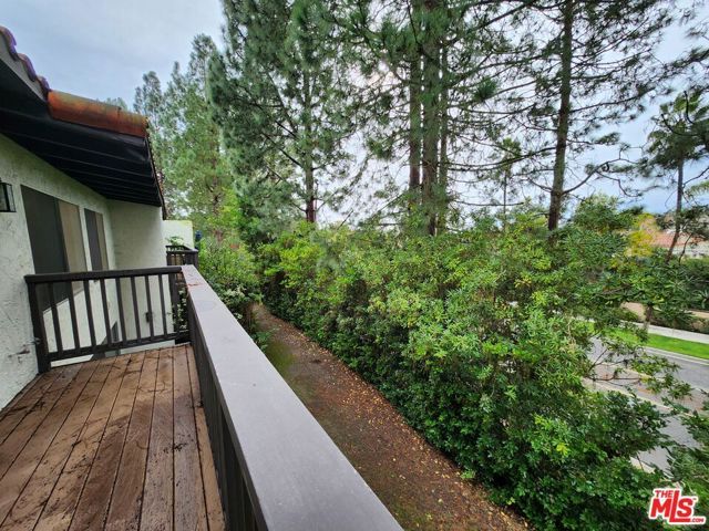 8 Aspen Way, Rolling Hills Estates, CA 90274