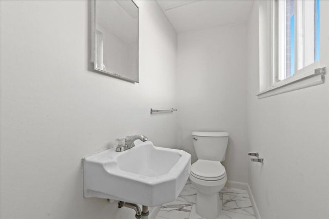 25655 Salem Street 98, Roseville, MI 48066