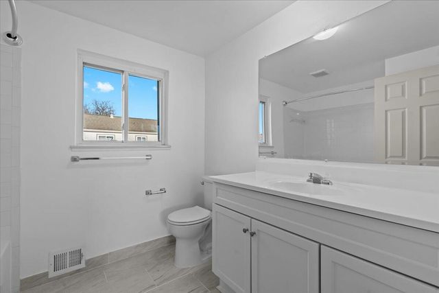 25655 Salem Street 98, Roseville, MI 48066