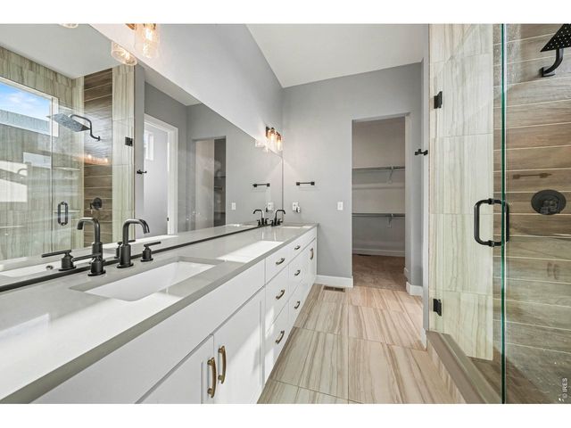 250 Sutherland Dr, Windsor, CO 80550