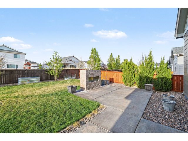 250 Sutherland Dr, Windsor, CO 80550