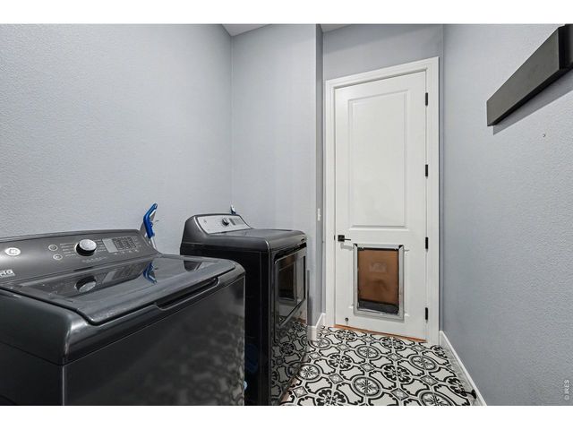 250 Sutherland Dr, Windsor, CO 80550