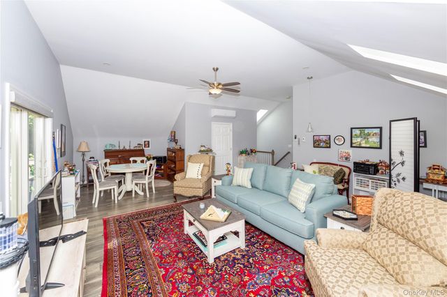 35 Gobblers Knob Road, Pawling, NY 12564