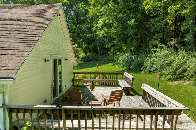 35 Gobblers Knob Road, Pawling, NY 12564