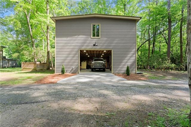1088 Little Hawk Road, Sautee Nacoochee, GA 30571