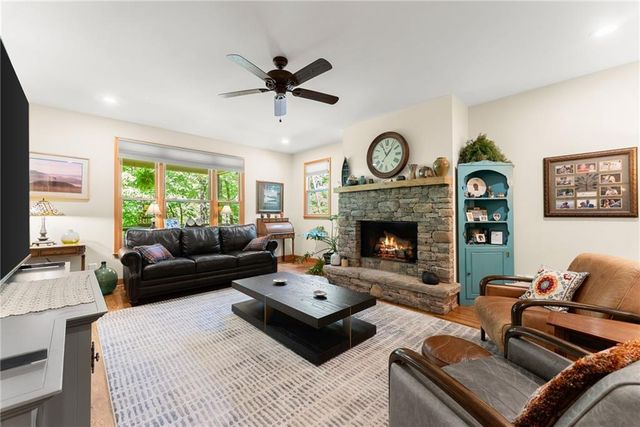 1088 Little Hawk Road, Sautee Nacoochee, GA 30571
