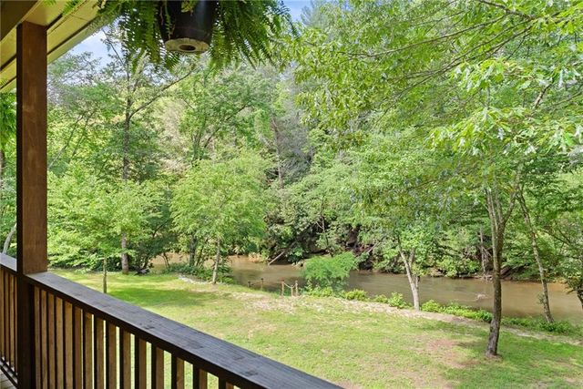 1088 Little Hawk Road, Sautee Nacoochee, GA 30571