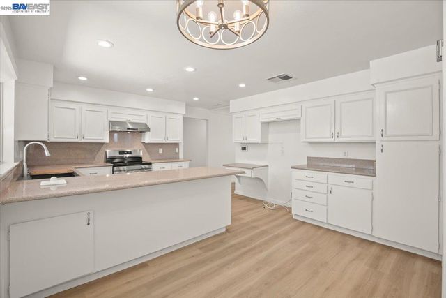 479 Mission Dr, Pleasanton, CA 94566
