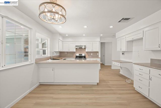 479 Mission Dr, Pleasanton, CA 94566