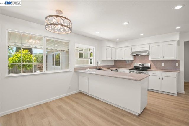 479 Mission Dr, Pleasanton, CA 94566