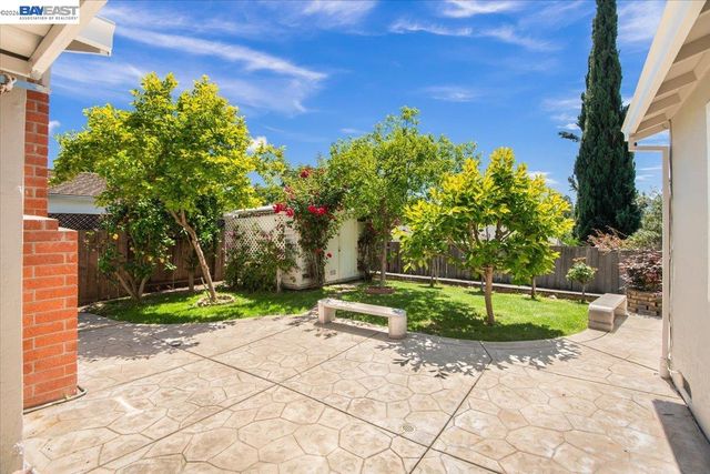 479 Mission Dr, Pleasanton, CA 94566