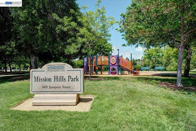 479 Mission Dr, Pleasanton, CA 94566