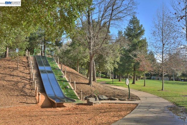 479 Mission Dr, Pleasanton, CA 94566
