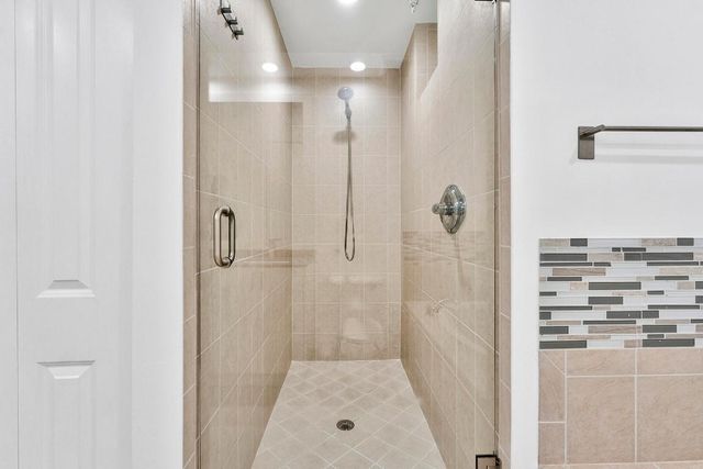 3020 NW 125th Avenue 223, Sunrise, FL 33323