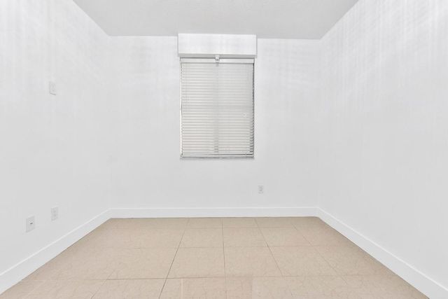 3020 NW 125th Avenue 223, Sunrise, FL 33323