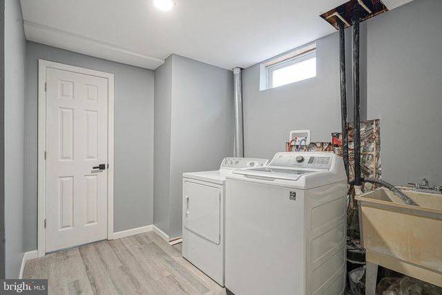 63 CHARLESTON DR, Sicklerville, NJ 08081