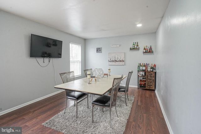 63 CHARLESTON DR, Sicklerville, NJ 08081