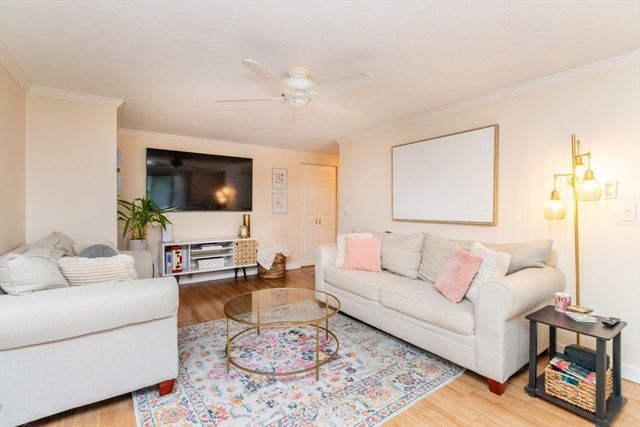 15 Foundry E 7, Easton, MA 02375