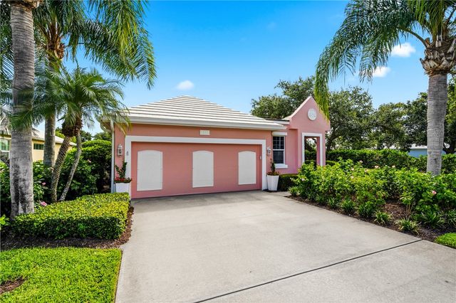 1310 Saint Catherines Circle, Vero Beach, FL 32967