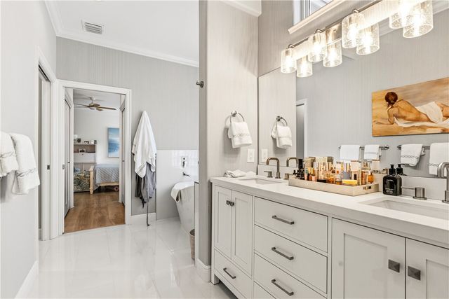 1310 Saint Catherines Circle, Vero Beach, FL 32967