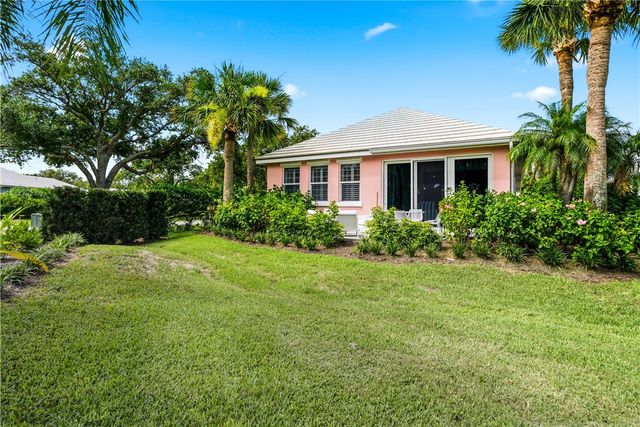 1310 Saint Catherines Circle, Vero Beach, FL 32967