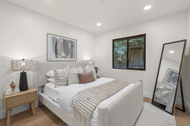 1733 Nautilus Street, La Jolla, CA 92037