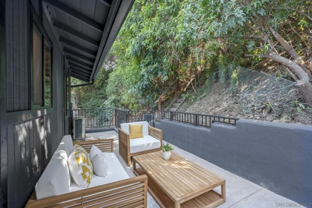 1733 Nautilus Street, La Jolla, CA 92037